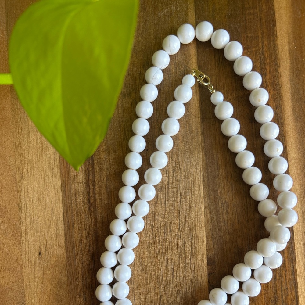 ☀️Elegant White Pearl Necklace